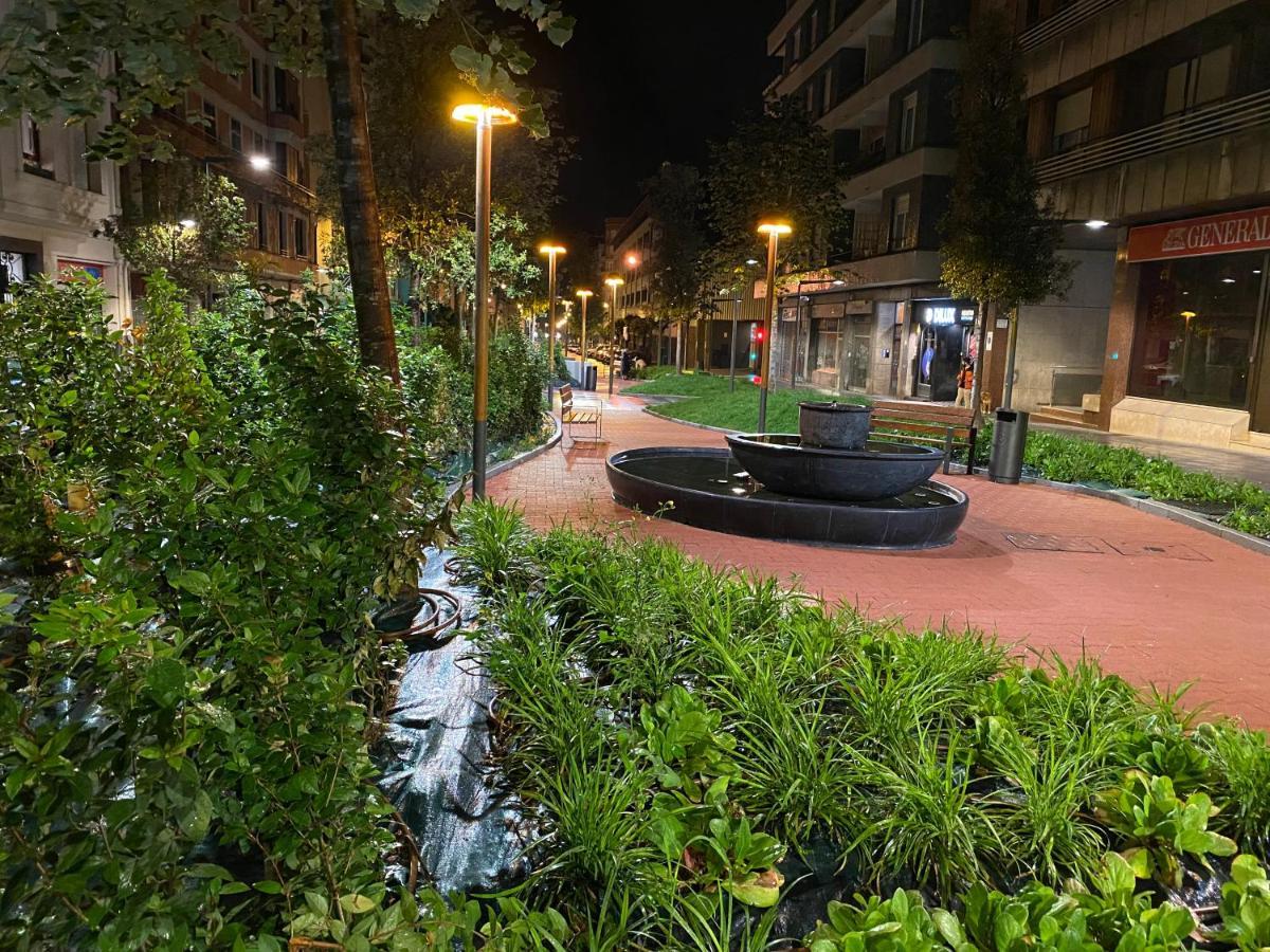 Apartamento La Alameda De Indautxu Bilbao Exterior photo