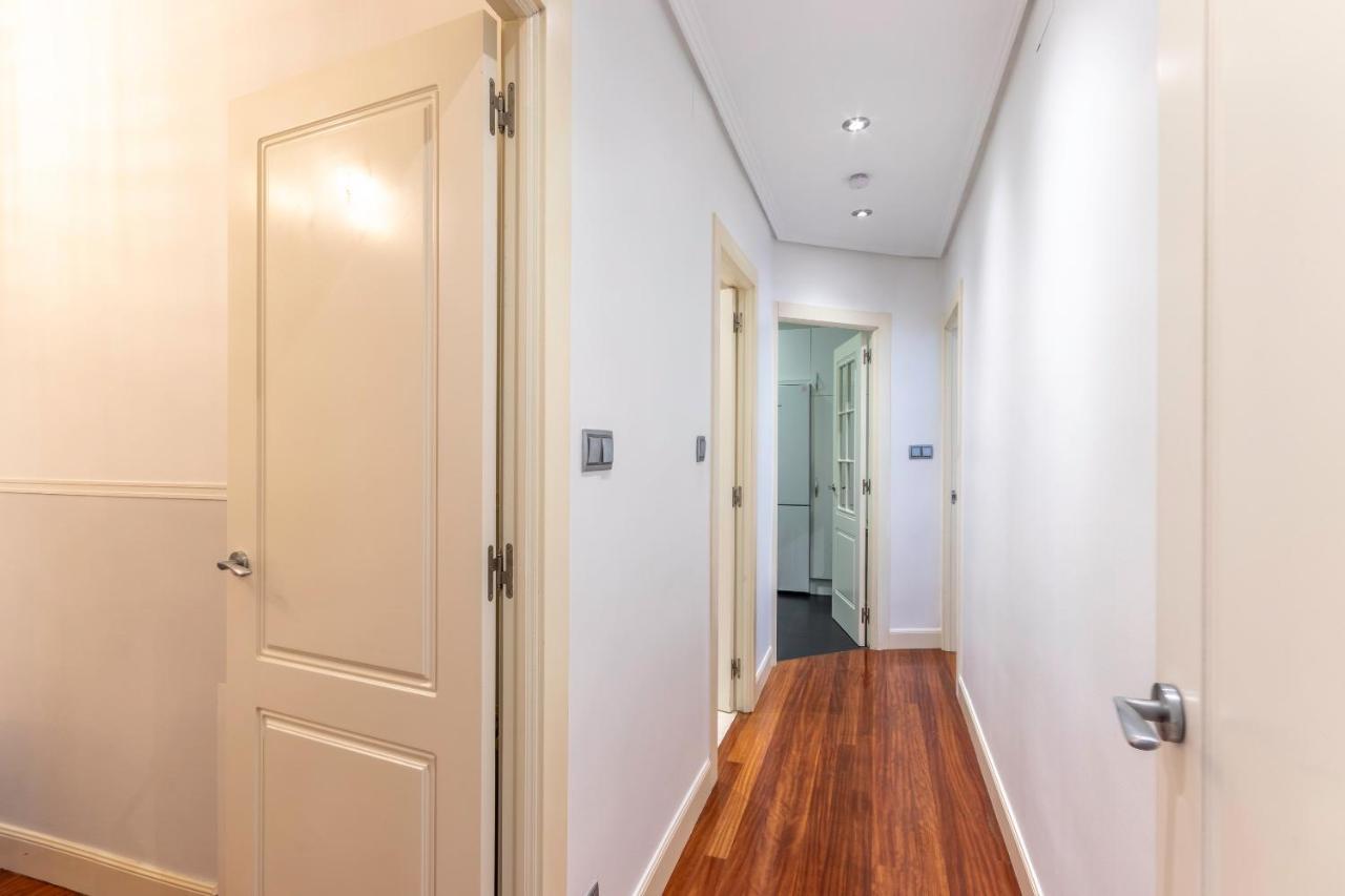 Apartamento La Alameda De Indautxu Bilbao Exterior photo