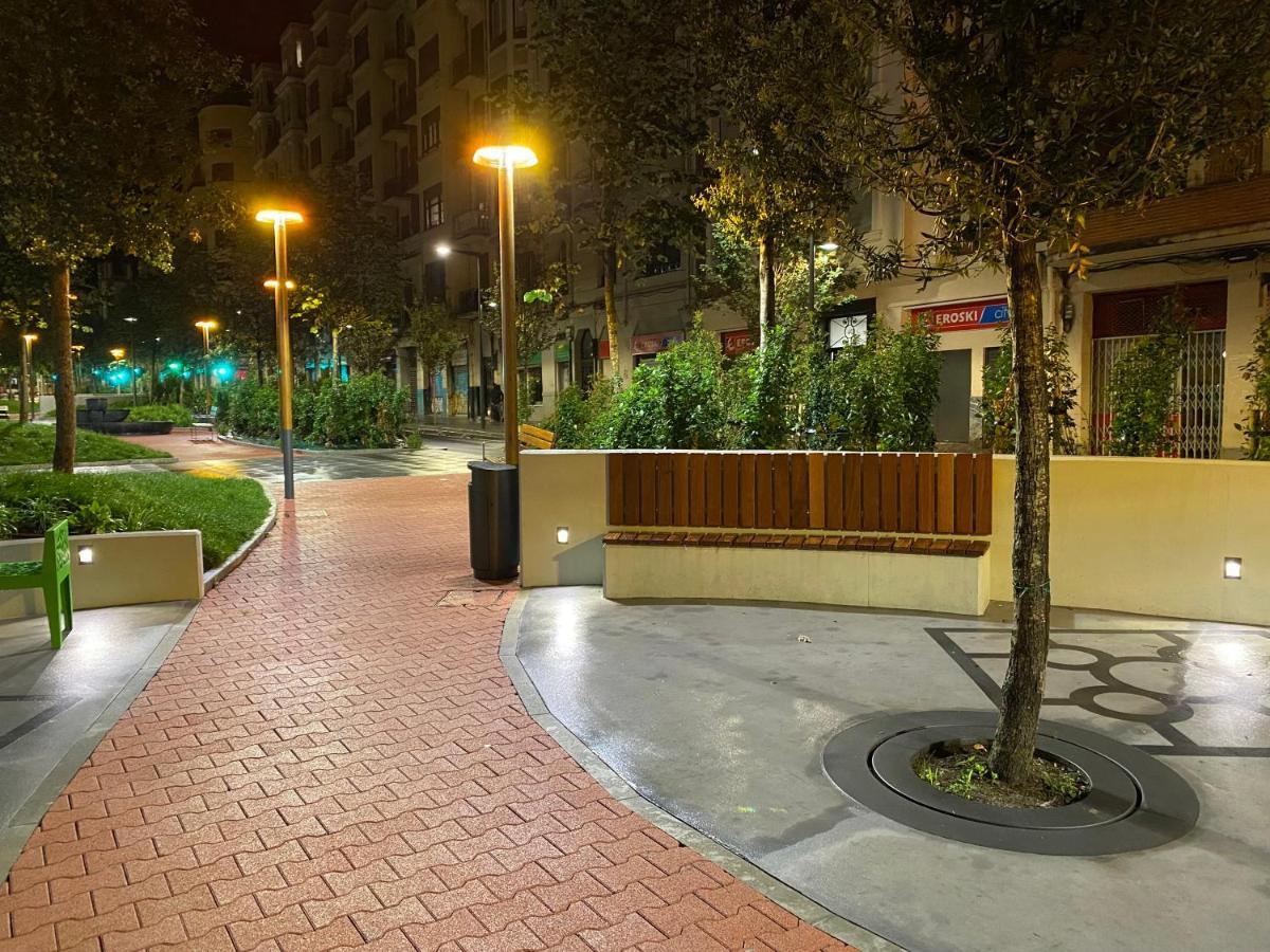 Apartamento La Alameda De Indautxu Bilbao Exterior photo